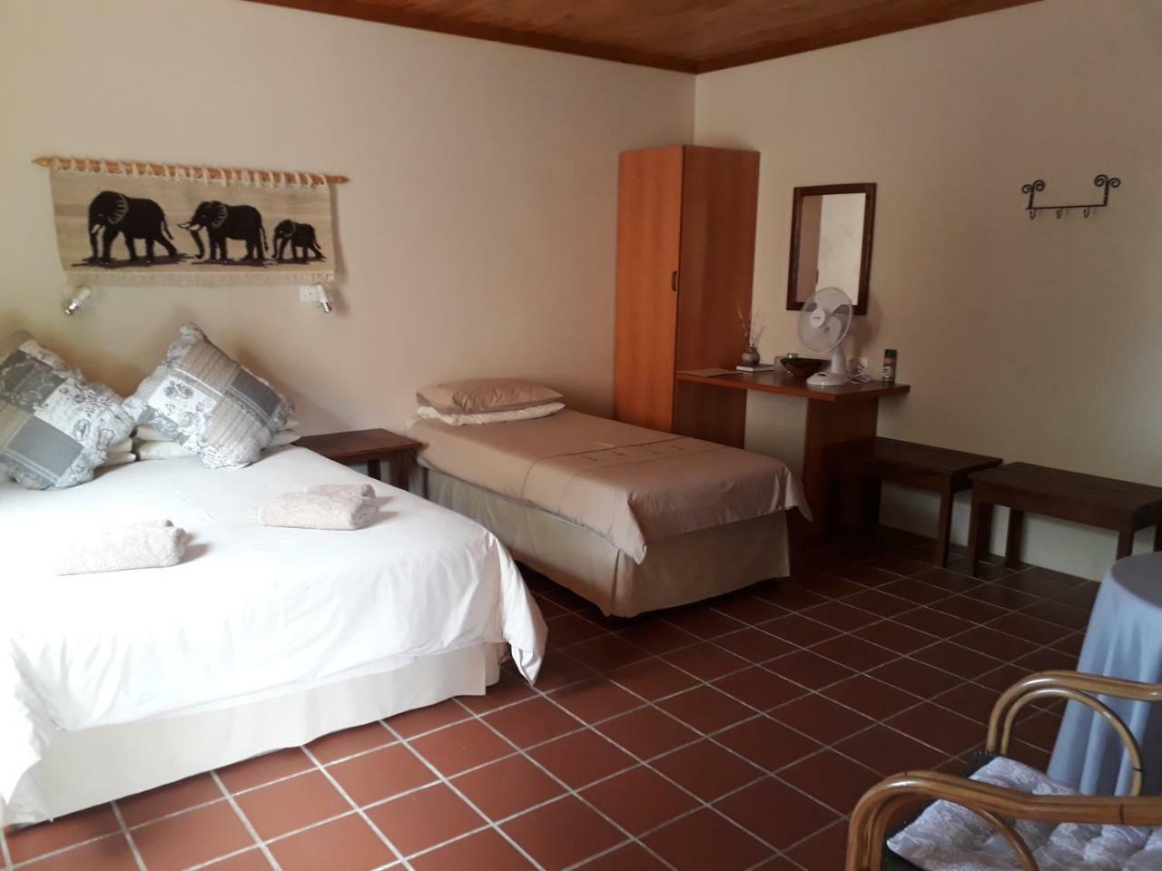 Buschberg Guest Farm Βίλα Outjo Εξωτερικό φωτογραφία